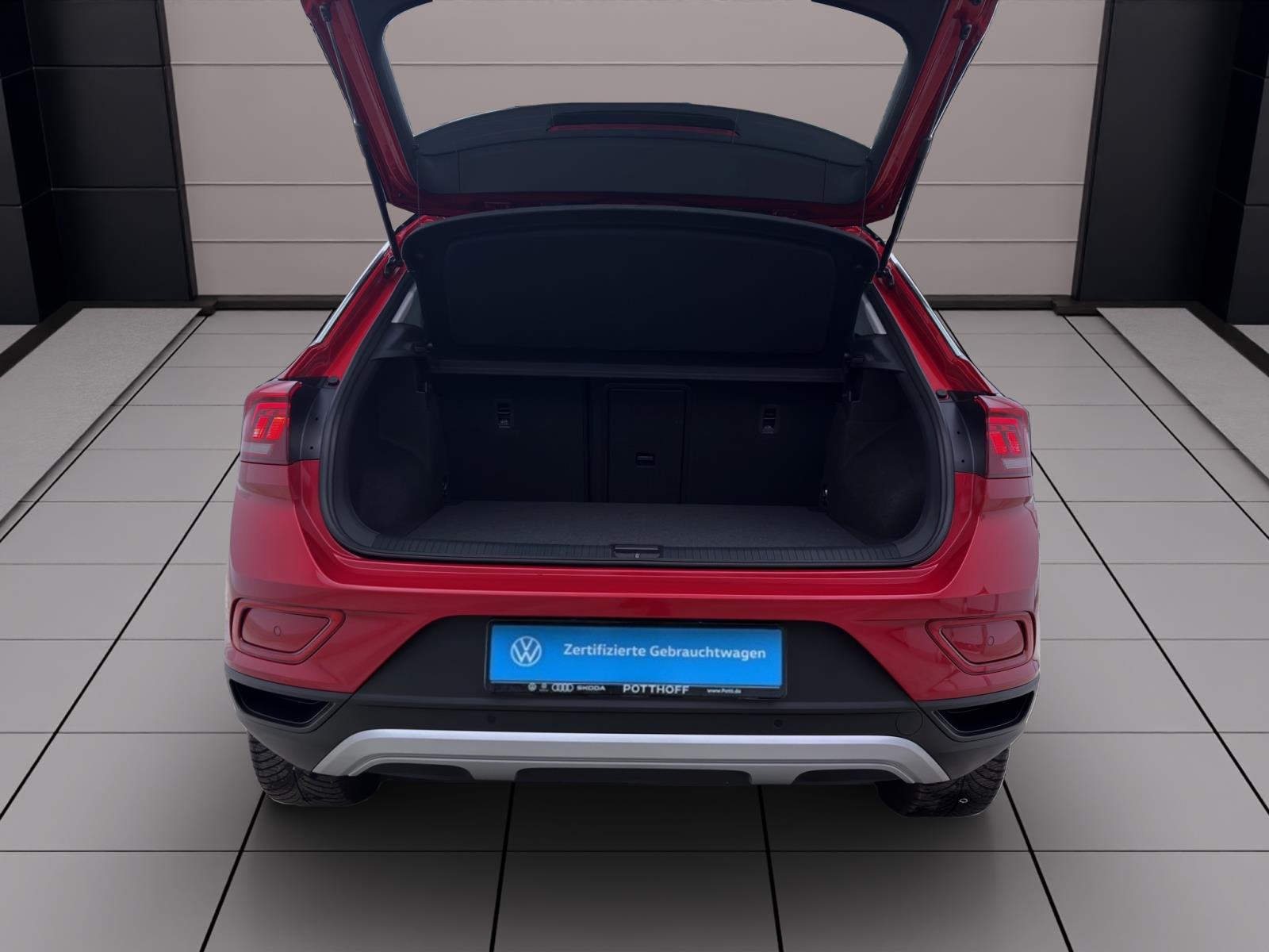 Volkswagen T-Roc 1.5 TSI DSG MOVE PDC LED KAMERA NAVI