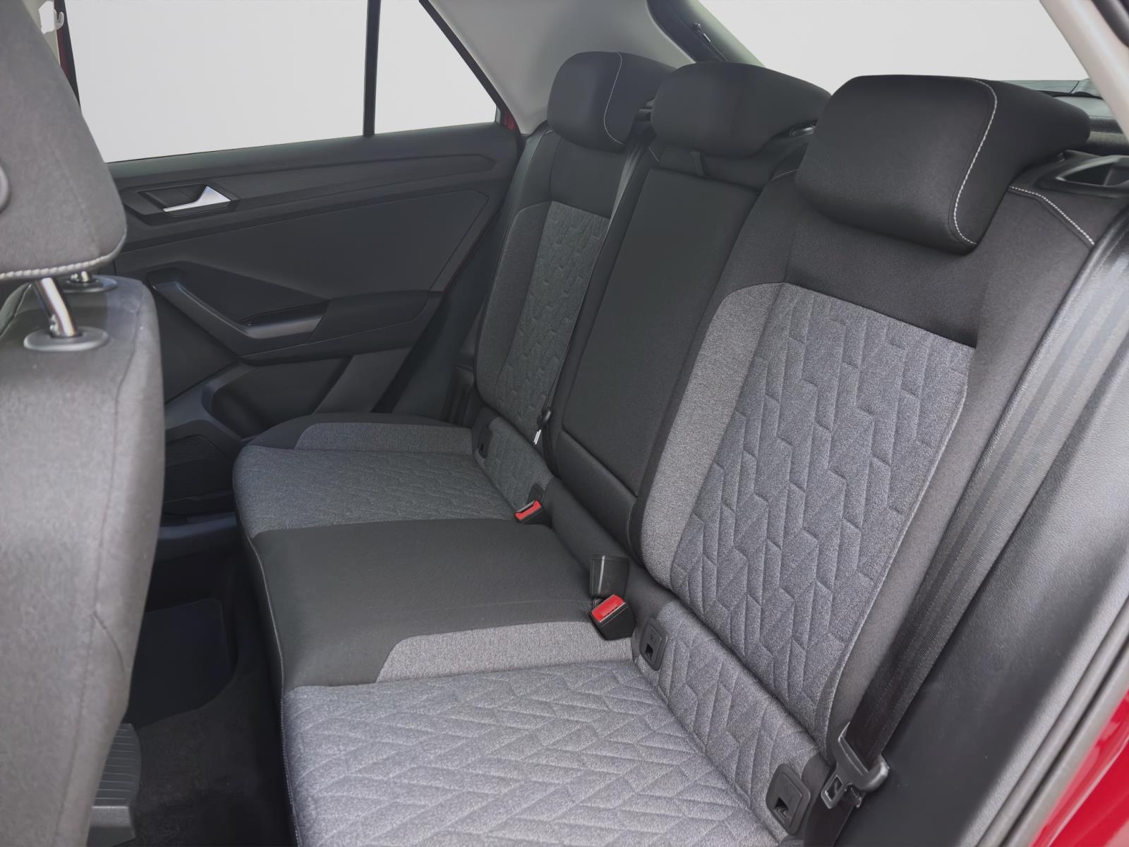 Volkswagen T-Roc 1.5 TSI DSG MOVE PDC LED KAMERA NAVI