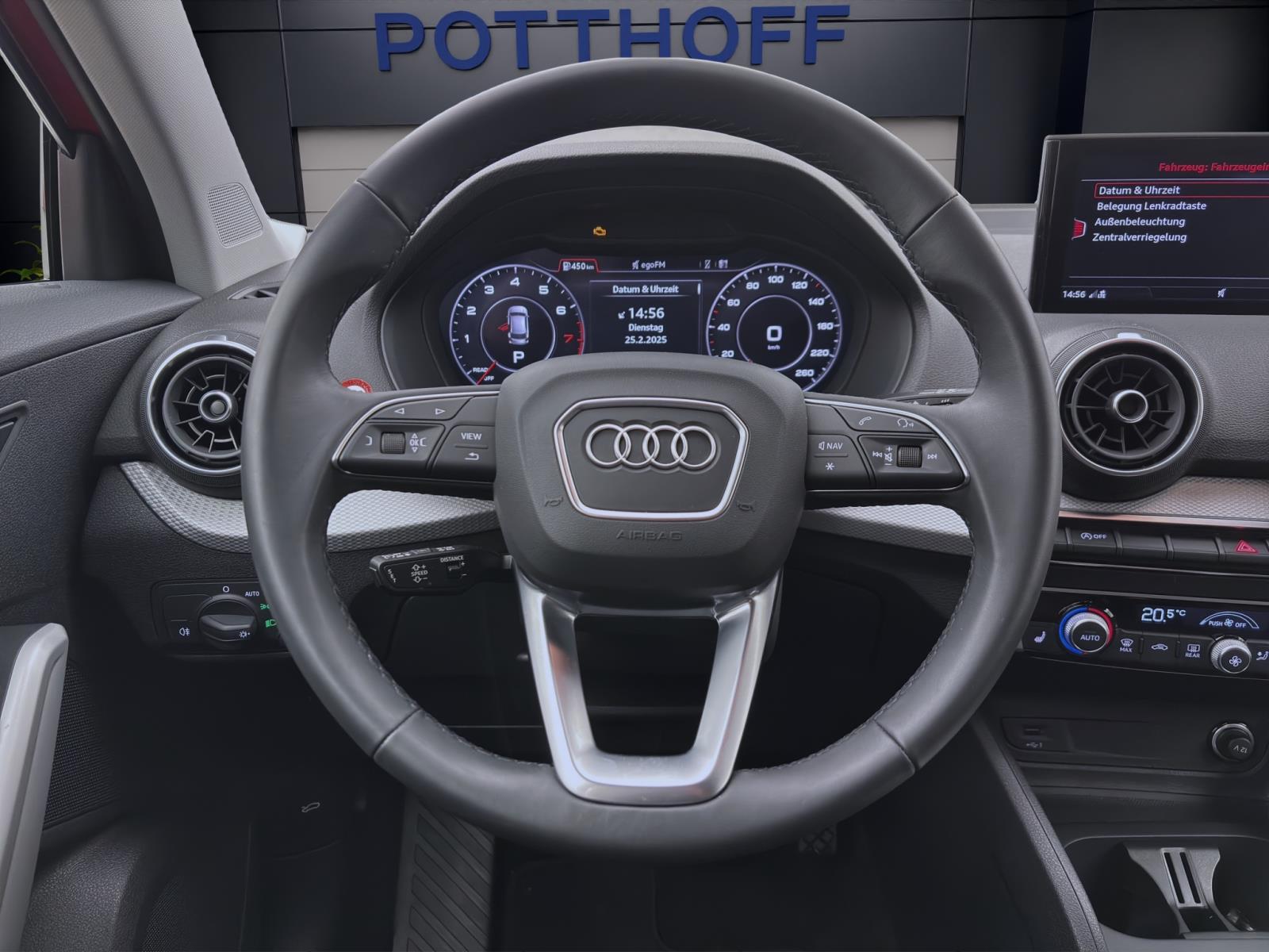 Audi Q2 35 TFSI S LINE AHK PDC NAVI VIRTUAL