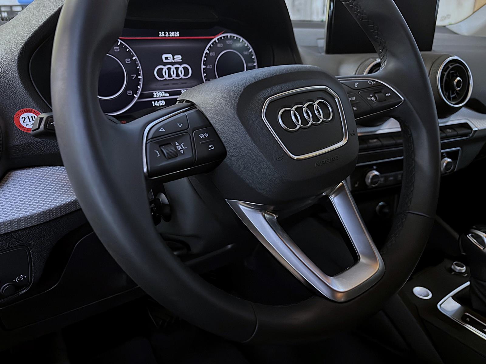 Audi Q2 35 TFSI S LINE AHK PDC NAVI VIRTUAL