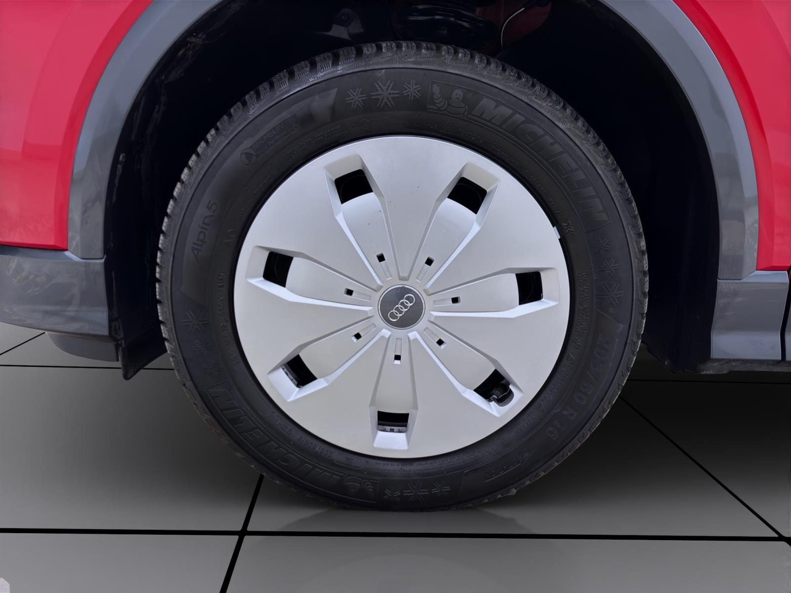 Audi Q2 35 TFSI S LINE AHK PDC NAVI VIRTUAL
