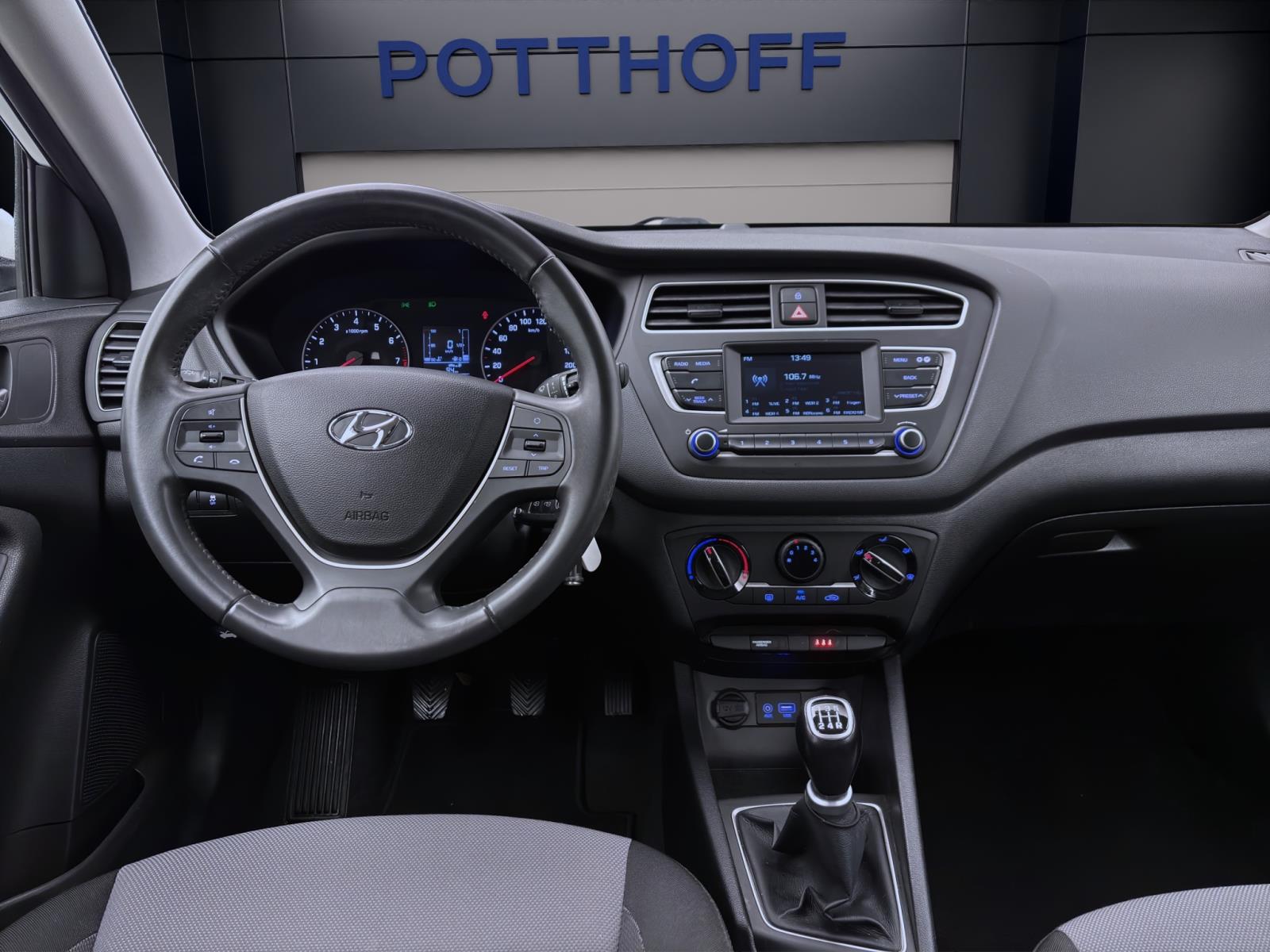 Hyundai i20 ADVANTAGE CLIMATRONIC eFENSTER