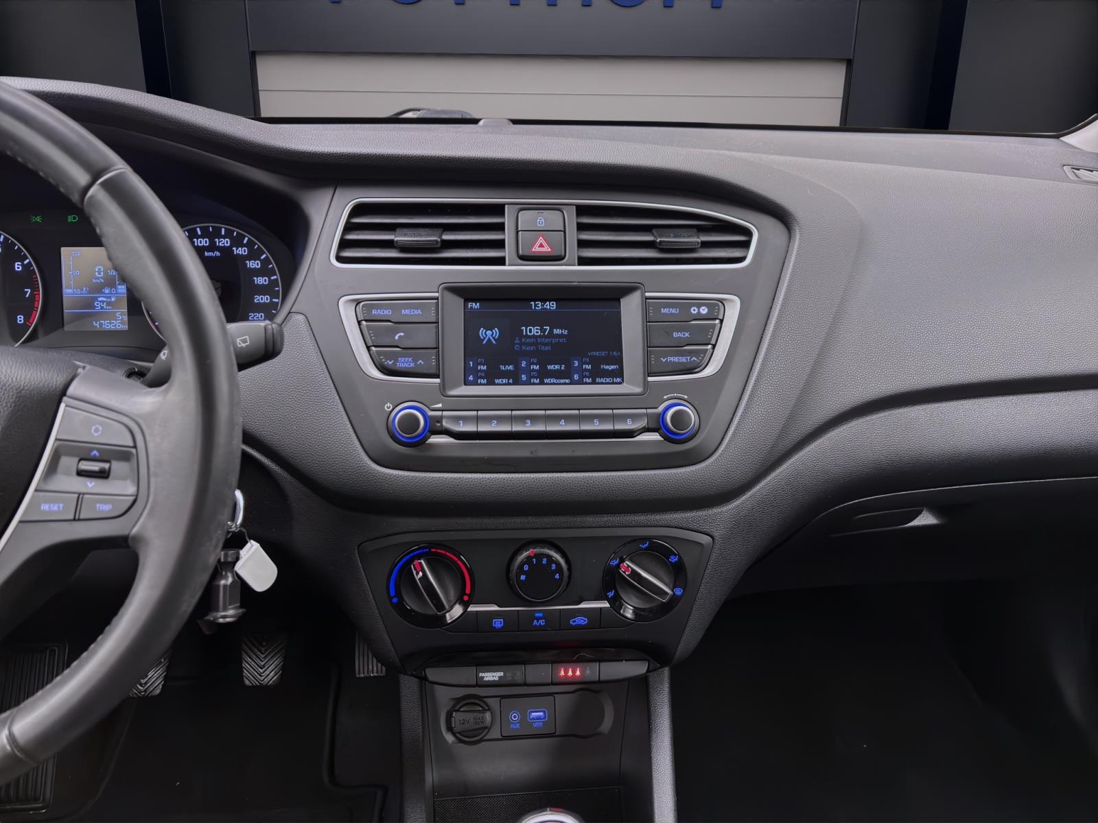 Hyundai i20 ADVANTAGE CLIMATRONIC eFENSTER