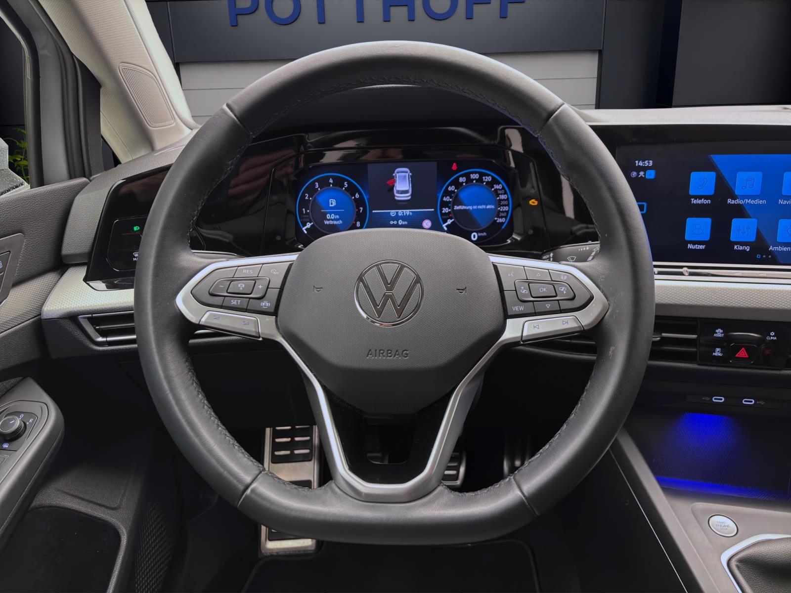 Volkswagen Golf Variant 1.0 TSI MOVE PDC LED SITZHZG D.COCKPIT
