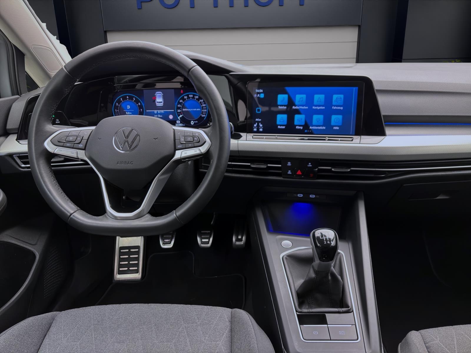 Volkswagen Golf Variant 1.0 TSI MOVE PDC LED SITZHZG D.COCKPIT