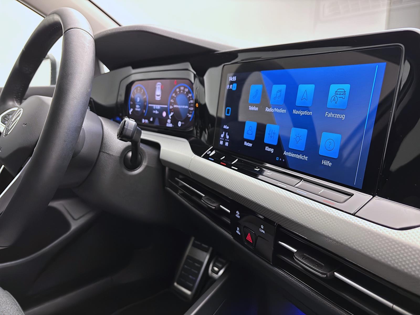 Volkswagen Golf Variant 1.0 TSI MOVE PDC LED SITZHZG D.COCKPIT