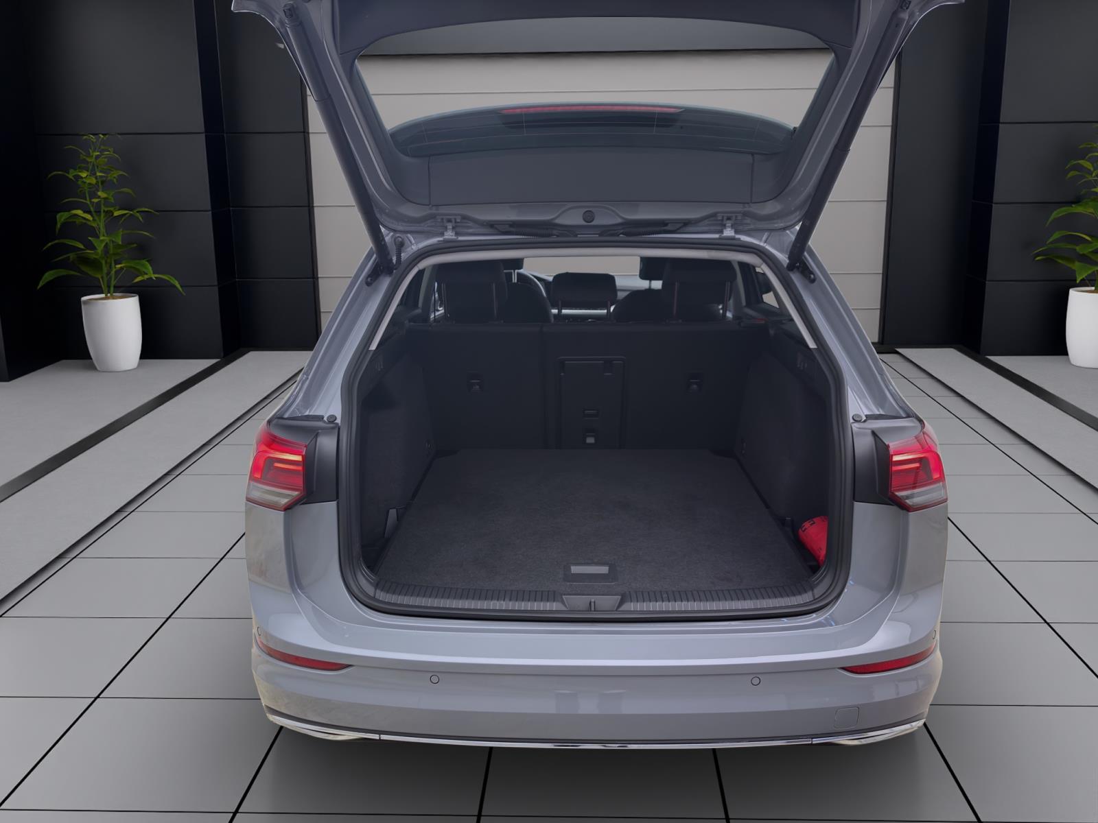 Volkswagen Golf Variant 1.0 TSI MOVE PDC LED NAVI ACC STDHZG