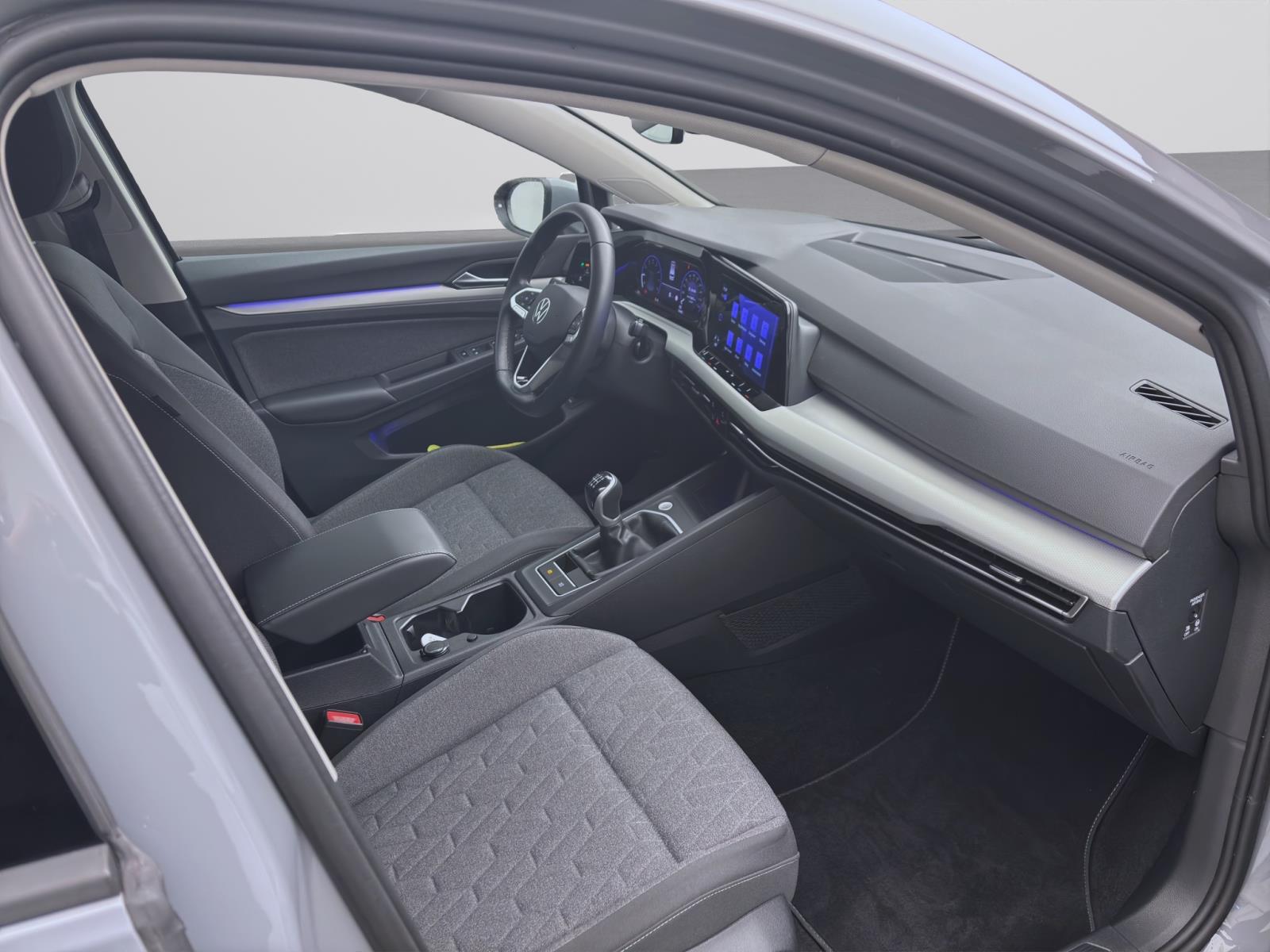 Volkswagen Golf Variant 1.0 TSI MOVE PDC LED NAVI ACC STDHZG