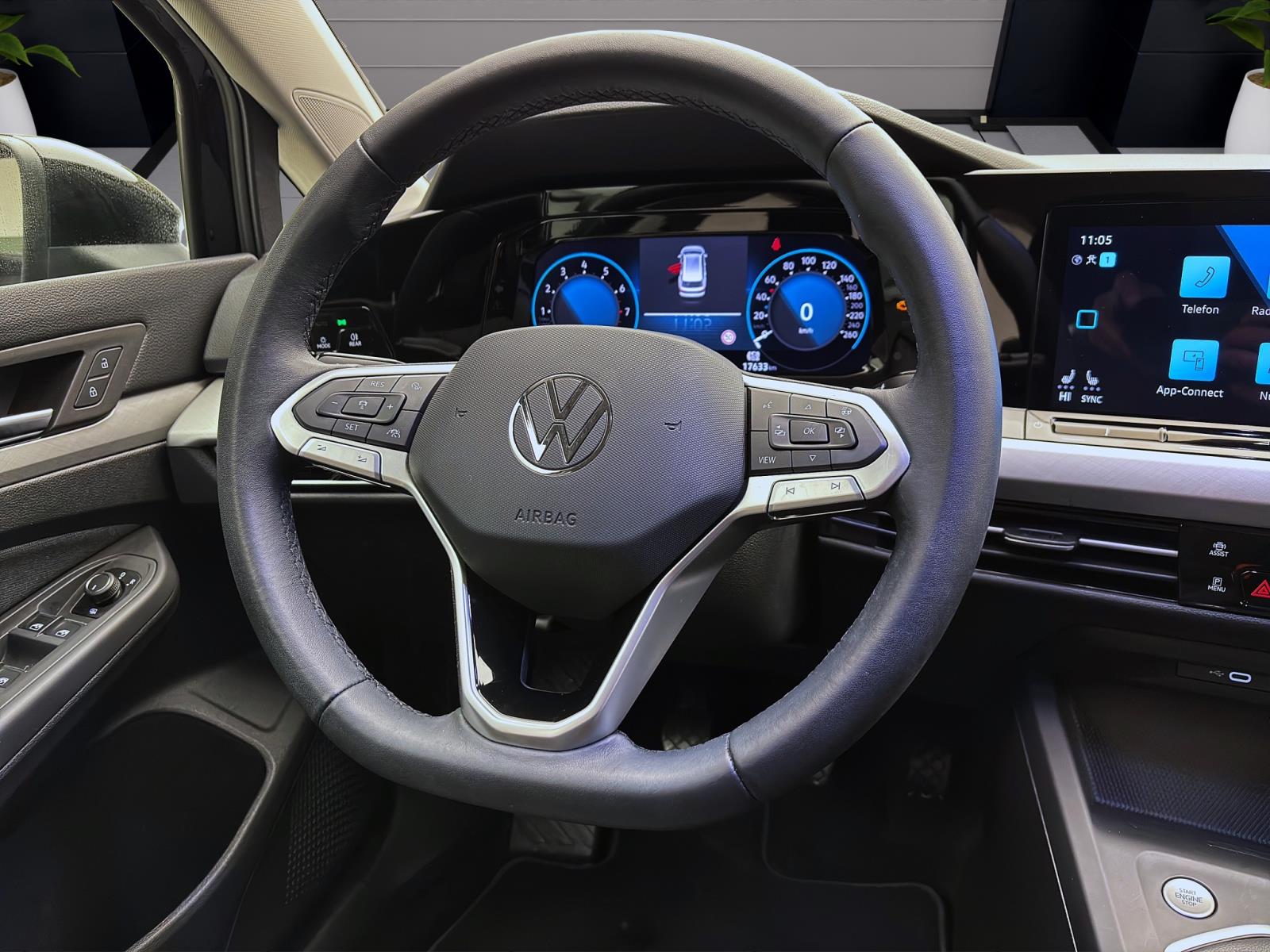 Volkswagen Golf Variant 1.0 TSI LIFE LED NAVI PDC ACC