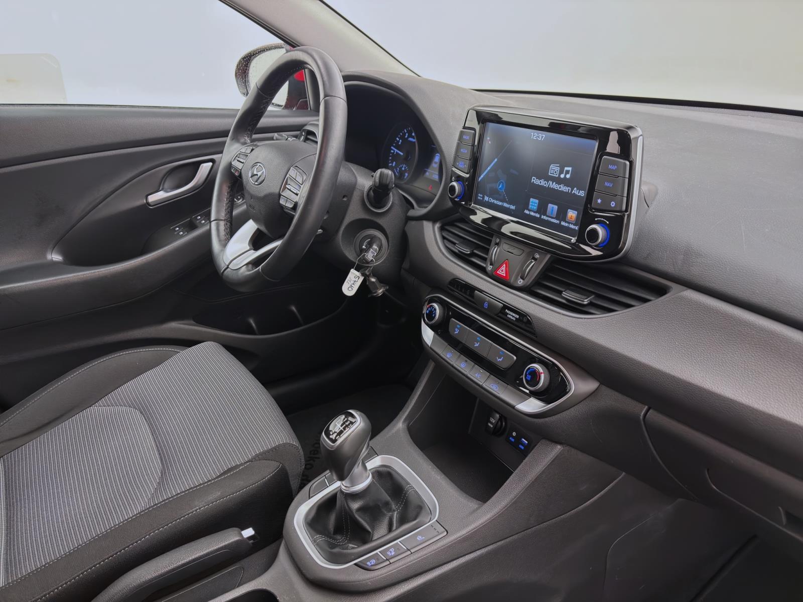 Hyundai i30 1.0 T-GDI SELECT KAMERA SITZHZG CLIMATIC