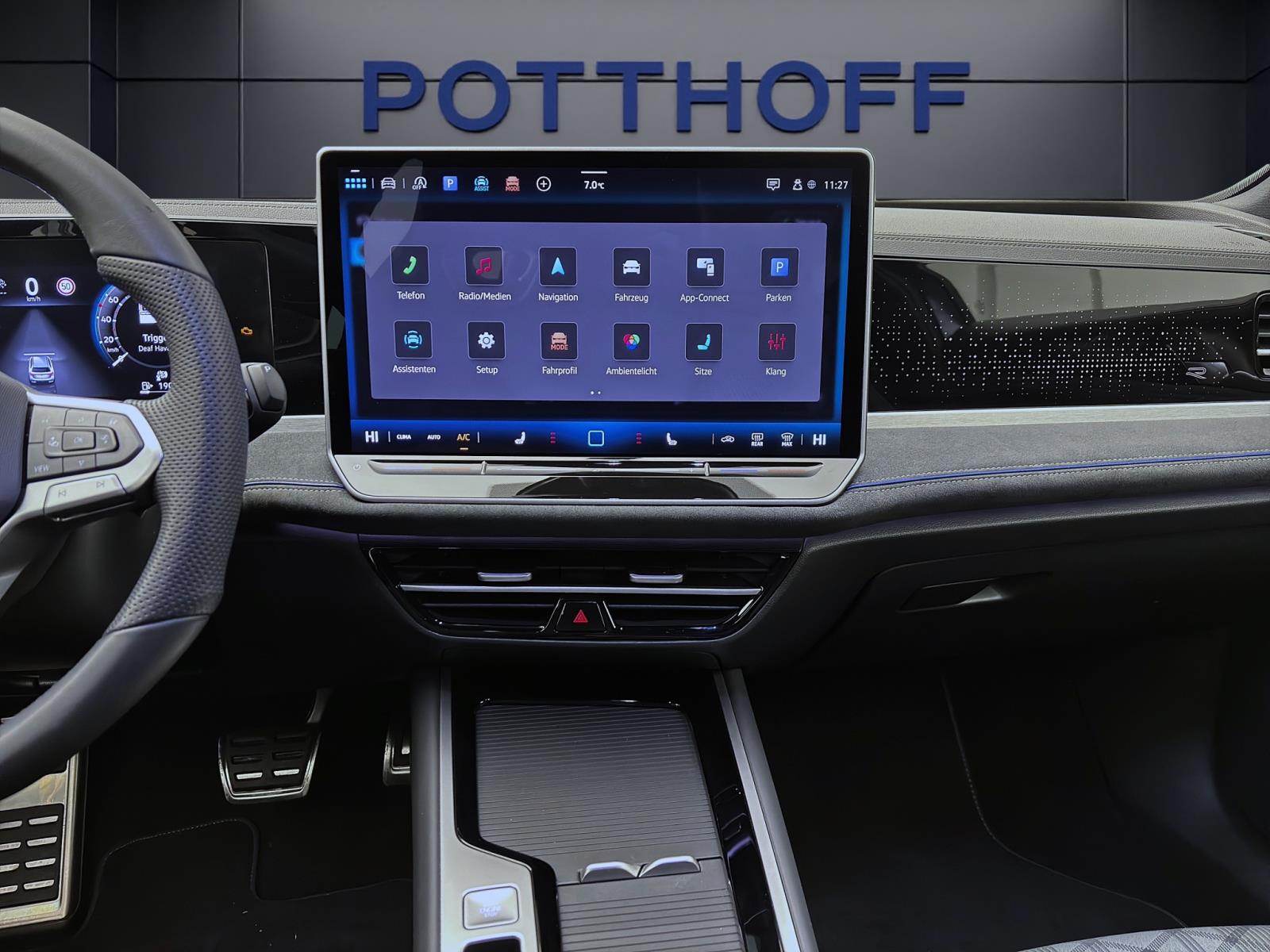 Volkswagen Passat Variant 2.0 TDI DSG R-LINE MATRIX HuD eKLAPPE AHK
