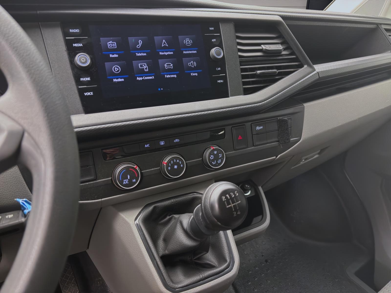 Volkswagen T6.1 Transporter Kombi 2.0 TDI 9-SITZER KLIMA NAVI PDC