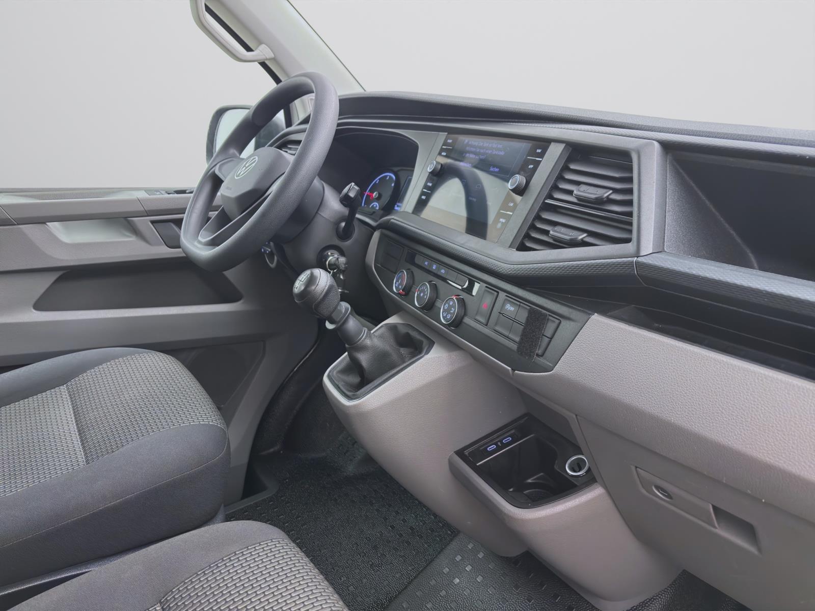Volkswagen T6.1 Transporter Kombi 2.0 TDI 9-SITZER NAVI KLIMA PDC