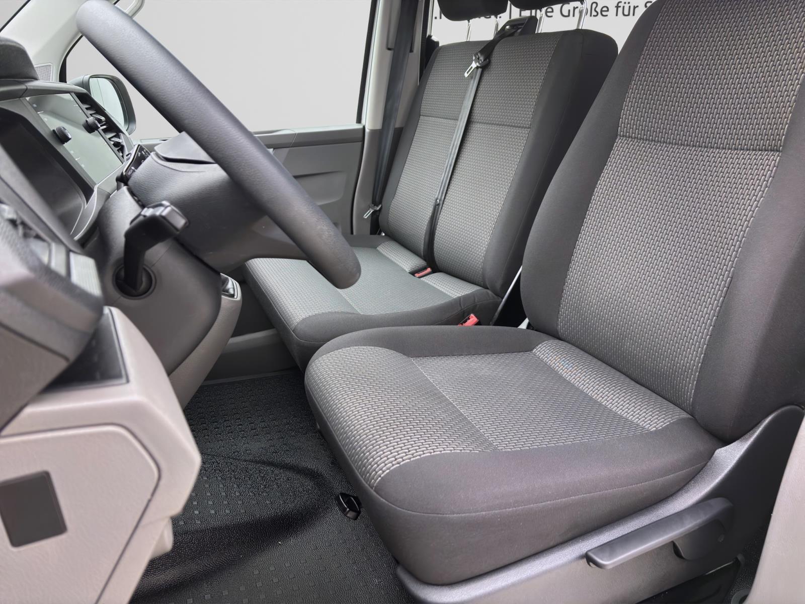 Volkswagen T6.1 Transporter Kombi 2.0 TDI 9-SITZER NAVI KLIMA