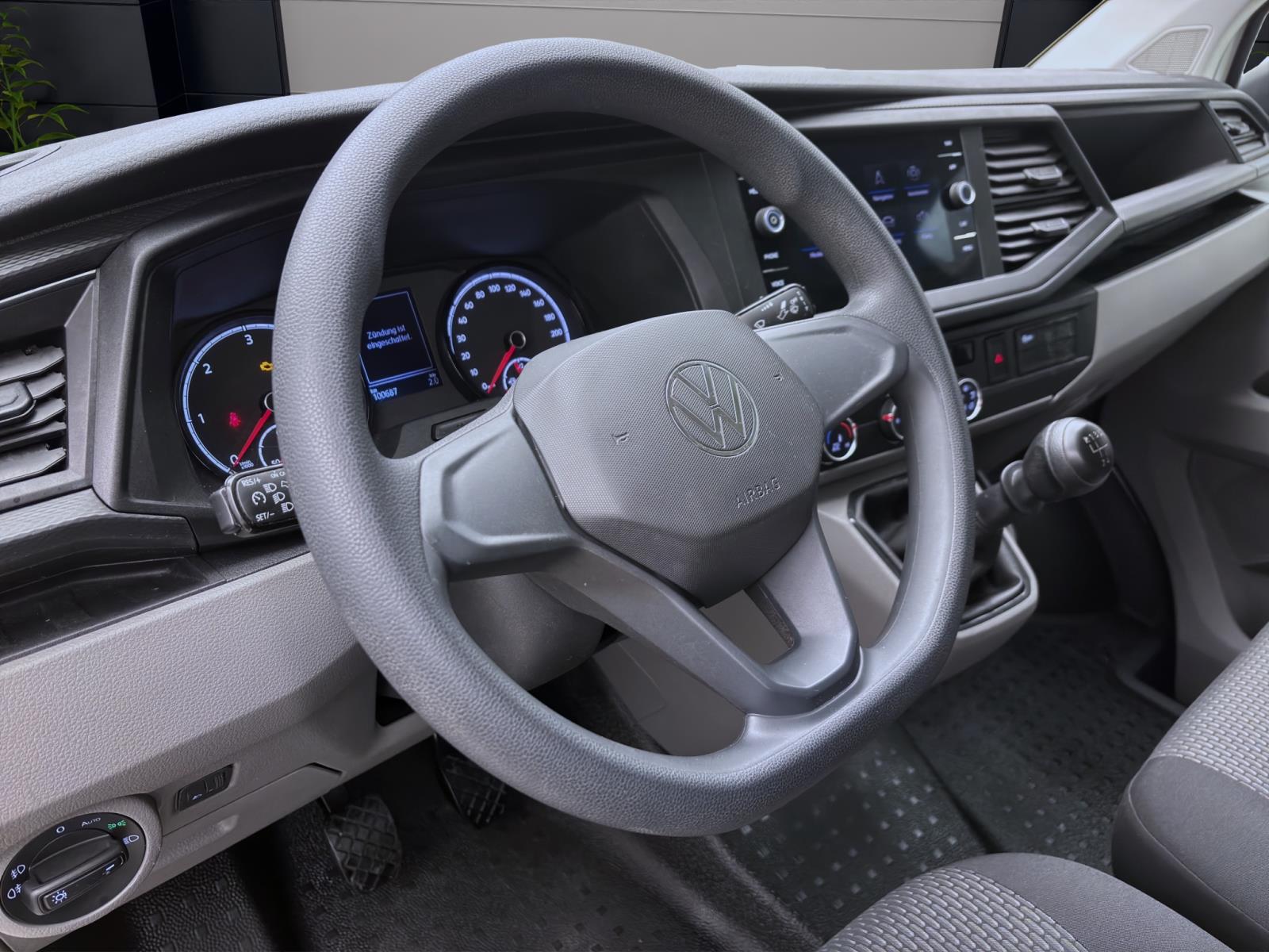 Volkswagen T6.1 Transporter Kombi 2.0 TDI 9-SITZER NAVI KLIMA