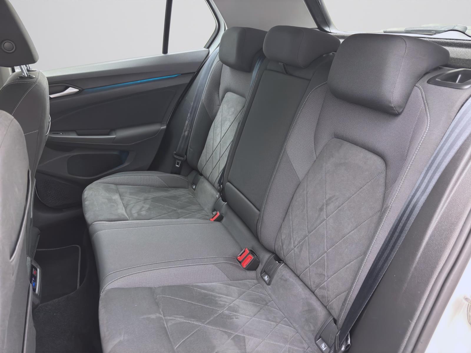 Volkswagen Golf 1.4 eHybrid STYLE NAVI ACC KLIMA LED