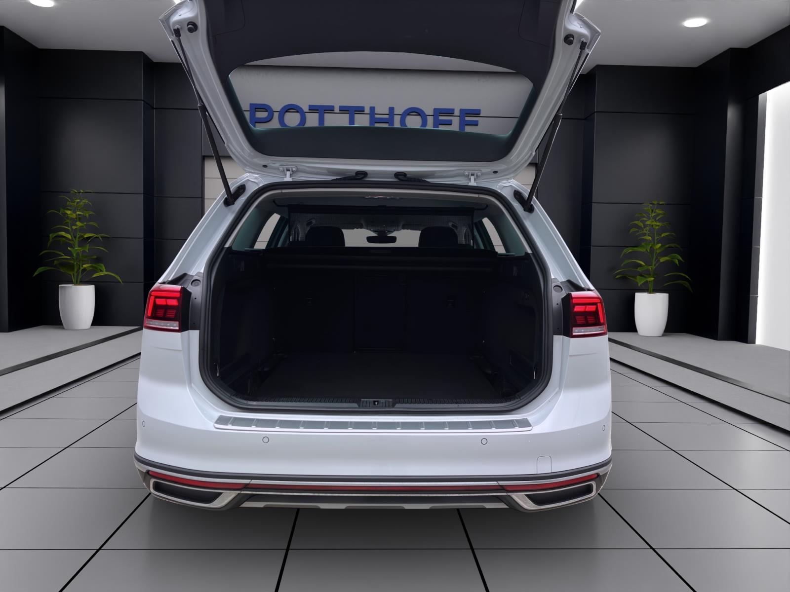 Volkswagen Passat Alltrack 2.0 TDI DSG 4M AHK PDC NAVI KAMERA