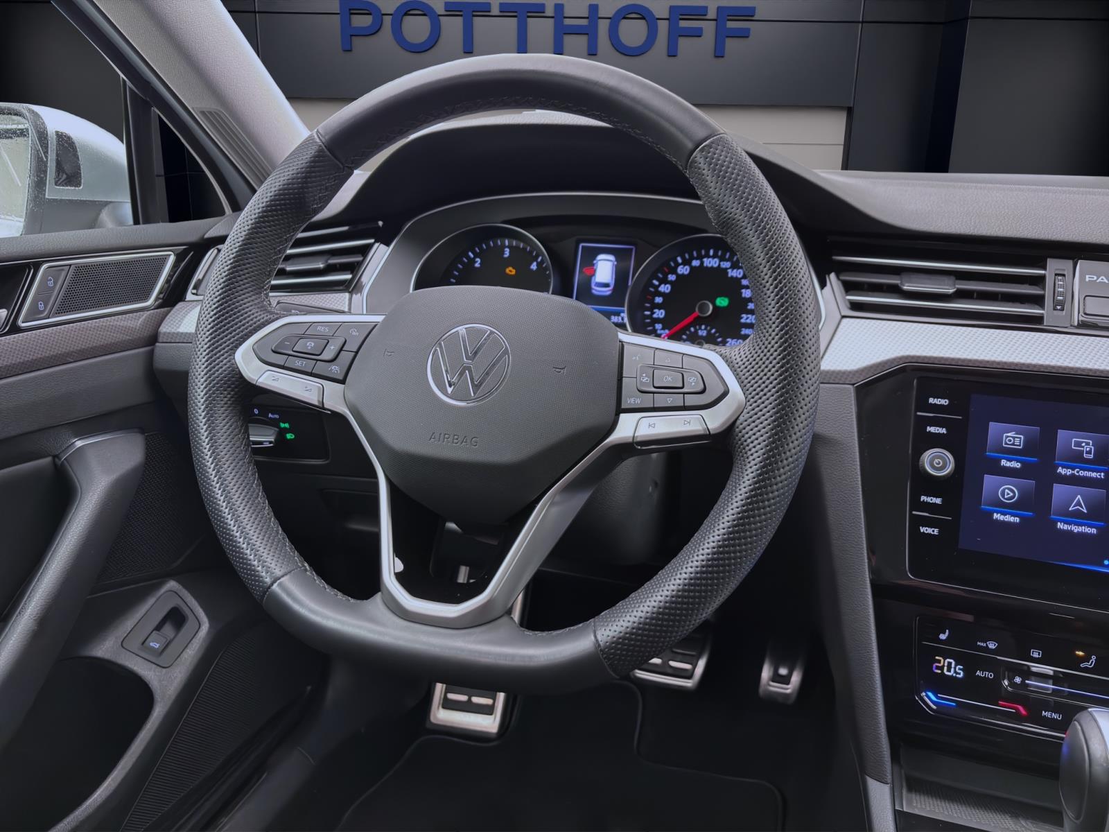 Volkswagen Passat Alltrack 2.0 TDI DSG 4M AHK PDC NAVI KAMERA