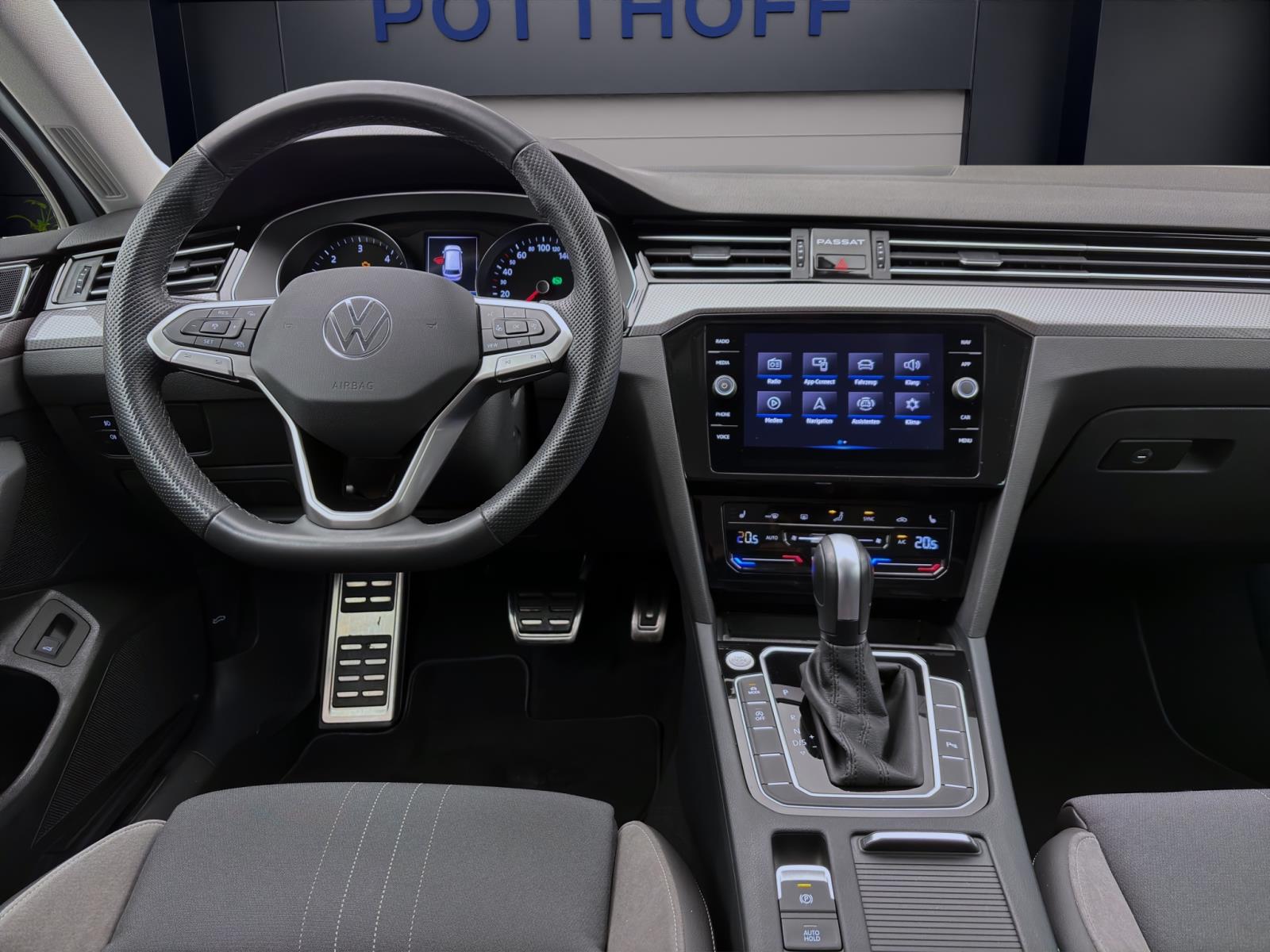 Volkswagen Passat Alltrack 2.0 TDI DSG 4M AHK PDC NAVI KAMERA