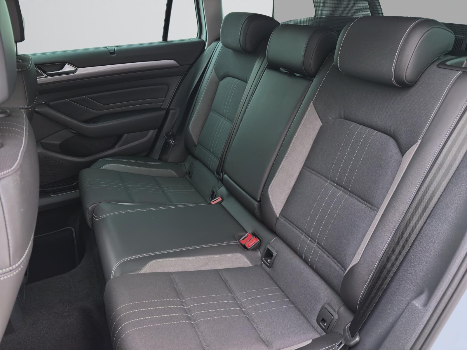 Volkswagen Passat Alltrack 2.0 TDI DSG 4M AHK PDC NAVI KAMERA