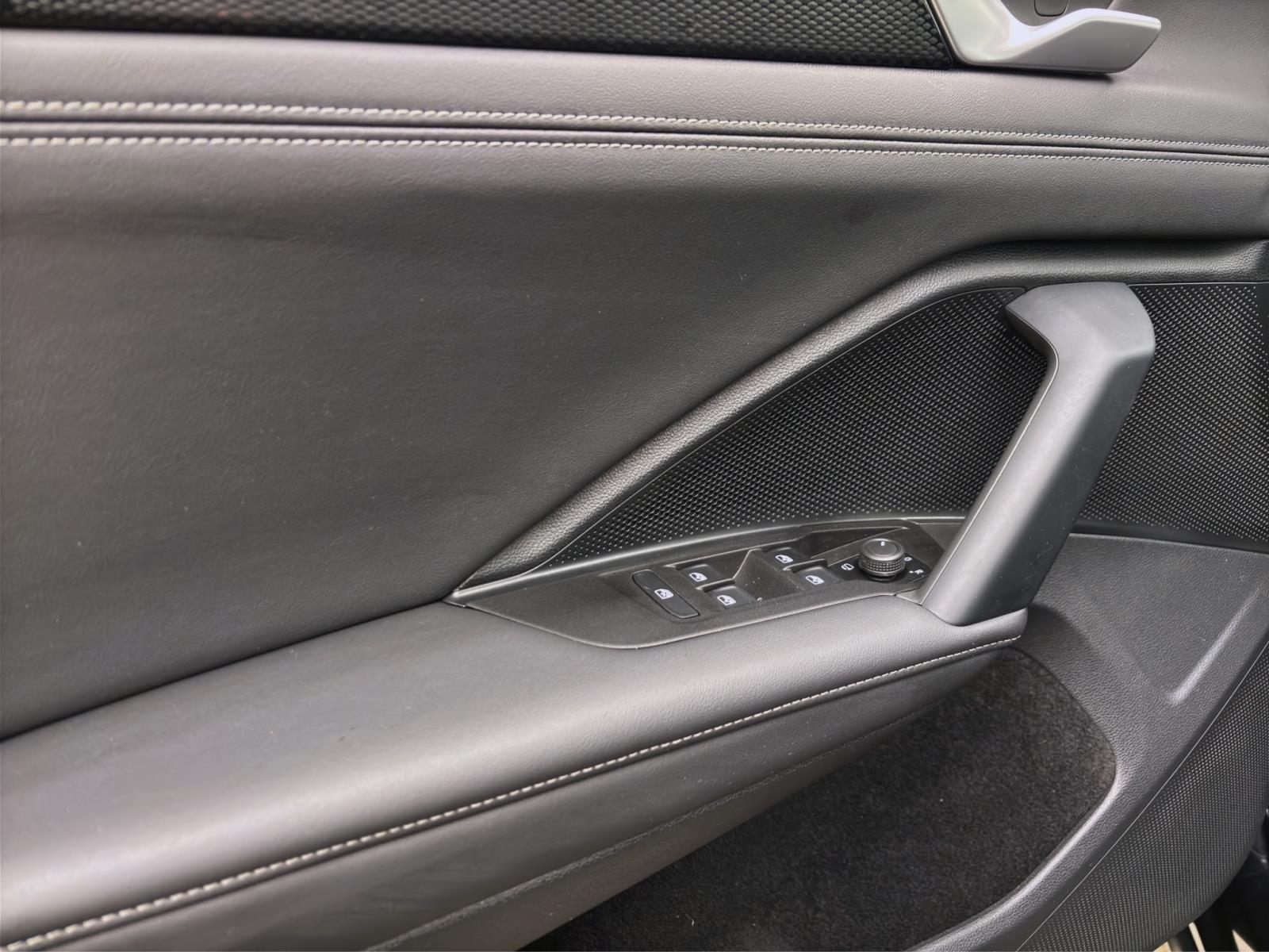 Volkswagen Tiguan 2.0 TDI DSG LIFE HuD KAMERA NAVI AHK