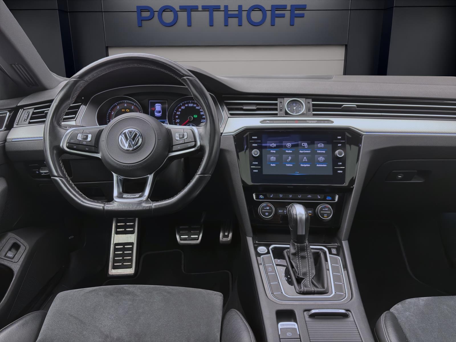 Volkswagen Arteon 2.0 TSI DSG R-LINE PANO LED DYNAUDIO ACC