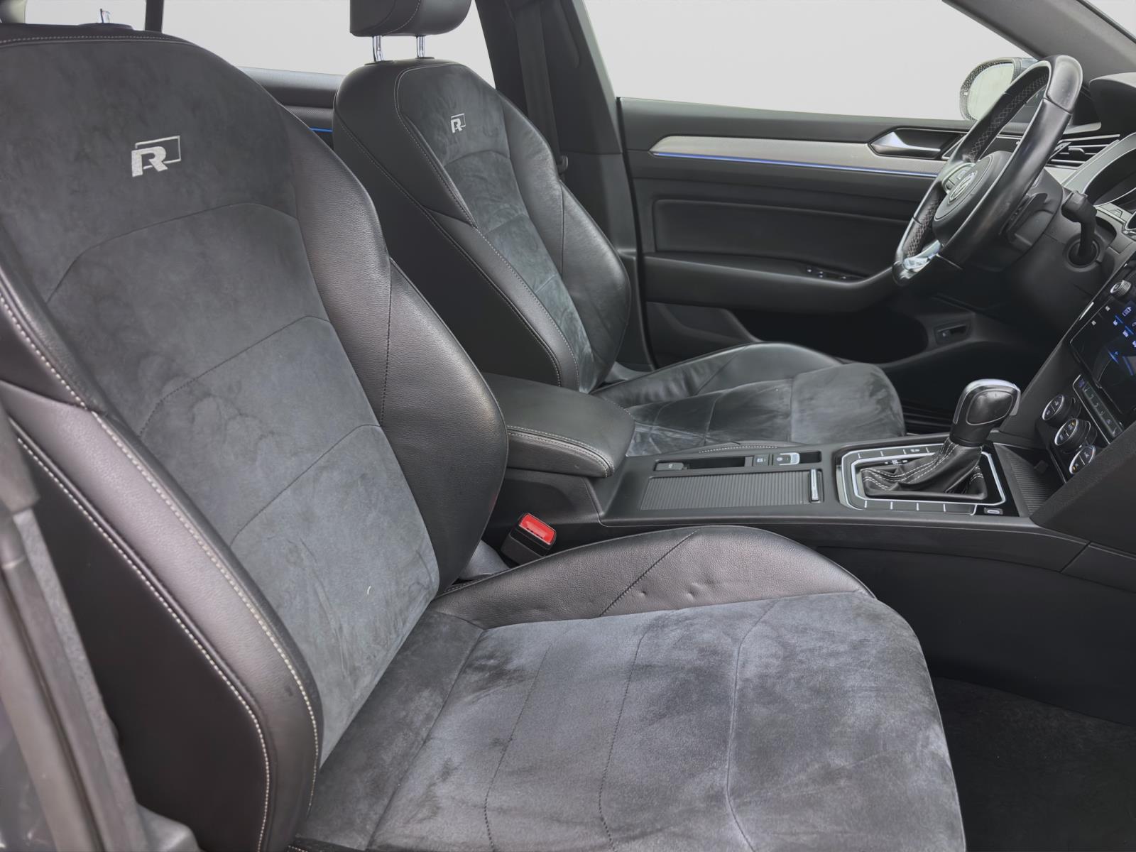 Volkswagen Arteon 2.0 TSI DSG R-LINE PANO LED DYNAUDIO ACC
