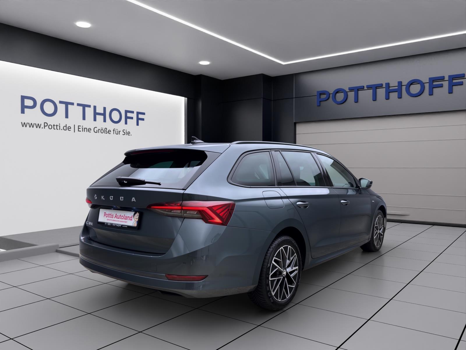Skoda Octavia Combi 1.5 TSI CLEVER MATRIX KAMERA NAVI LM17