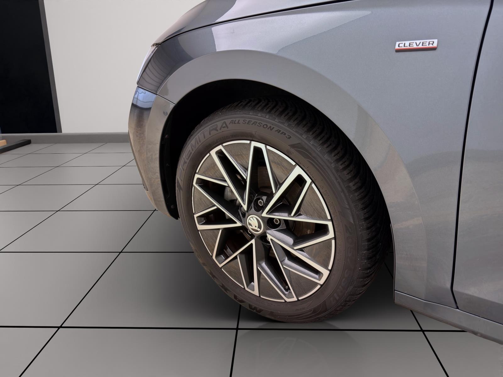 Skoda Octavia Combi 1.5 TSI CLEVER MATRIX KAMERA NAVI LM17