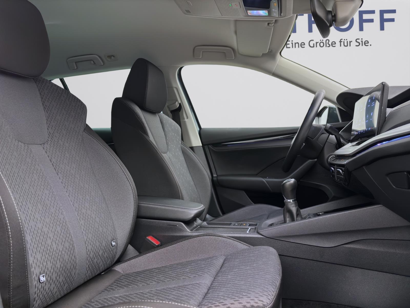 Skoda Octavia Combi 1.5 TSI CLEVER MATRIX KAMERA NAVI LM17
