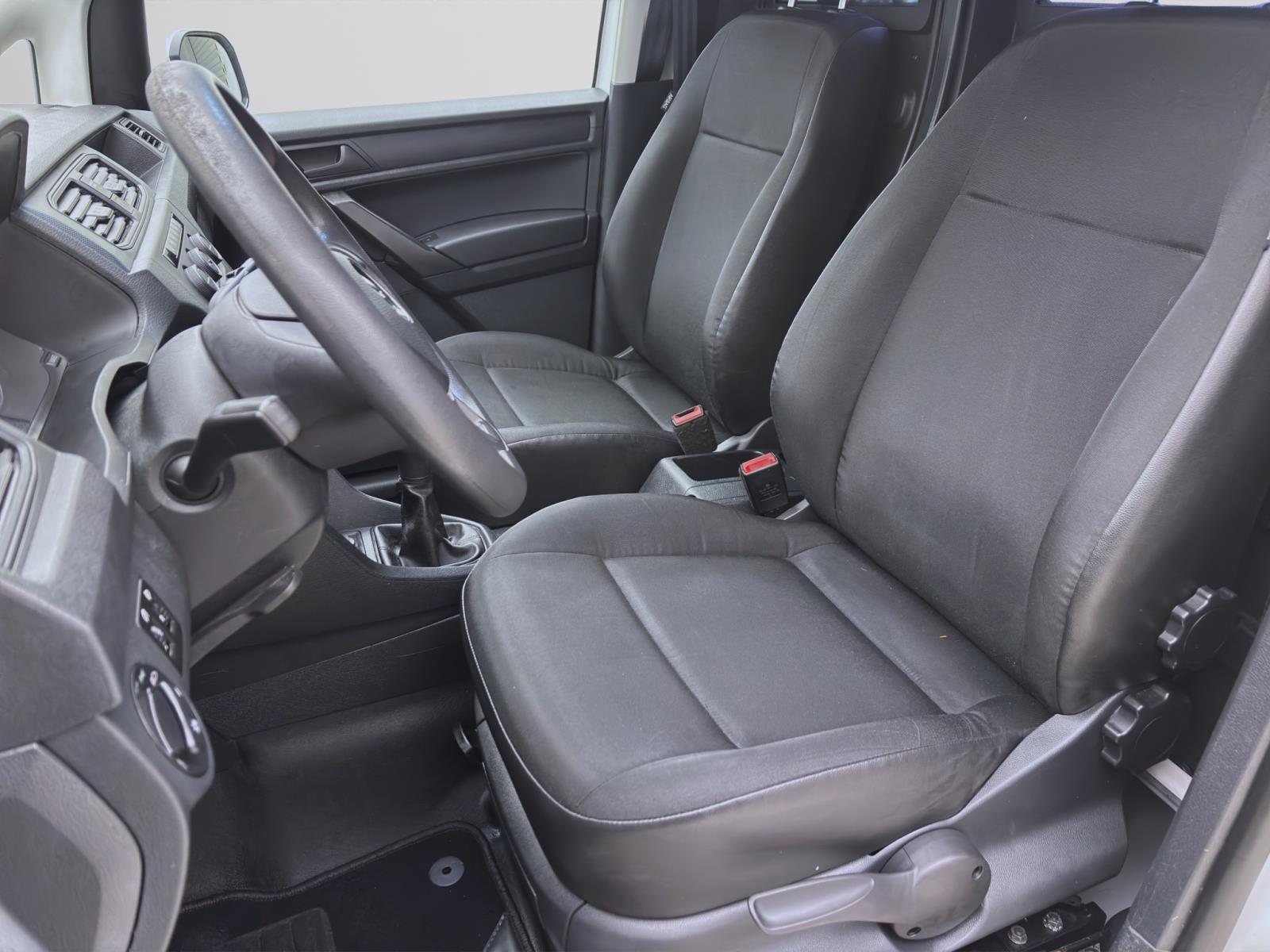 Volkswagen Caddy 2.0 TDI KASTEN NAVI STANDHZG AHK KLIMA