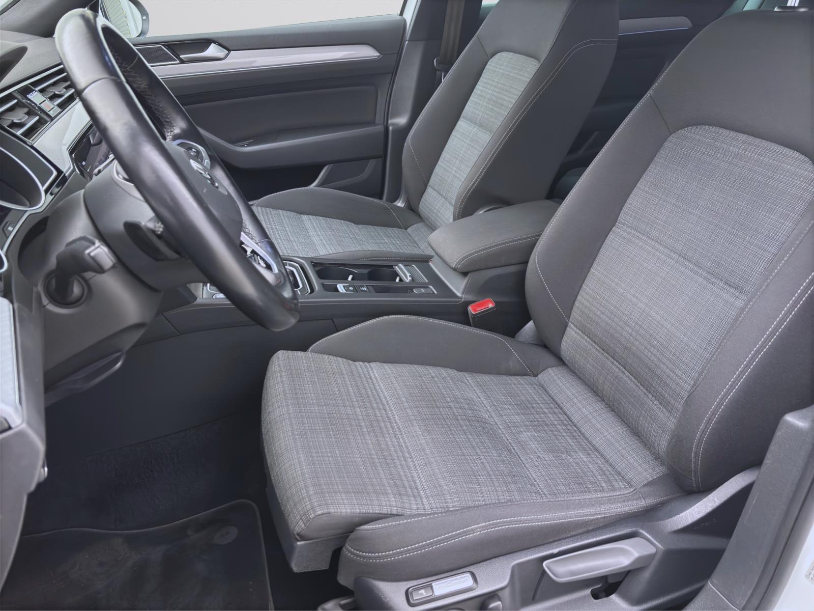 Volkswagen Passat Variant 2.0 TDI DSG BUSINESS KAMERA LED NAVI LM18