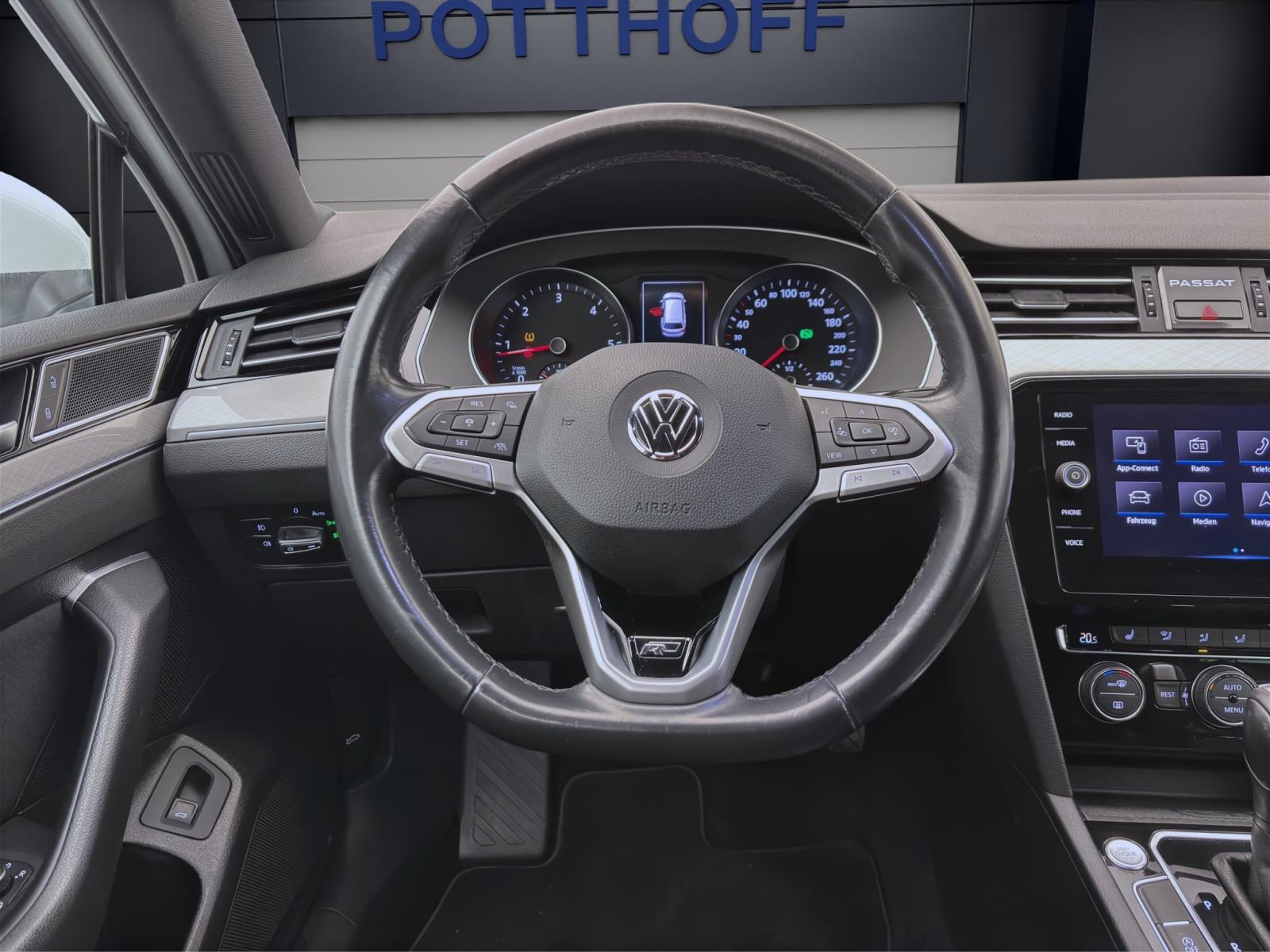 Volkswagen Passat Variant 2.0 TDI DSG BUSINESS KAMERA LED NAVI LM18