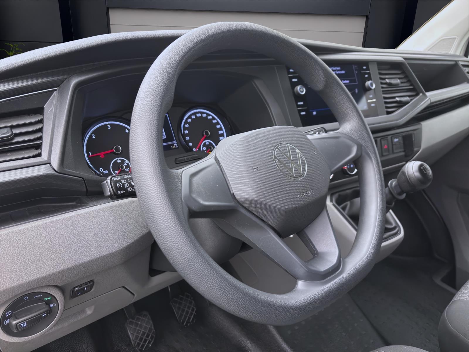 Volkswagen T6.1 Kombi 9-Sitzer 2,0 TDI Navi/Klima
