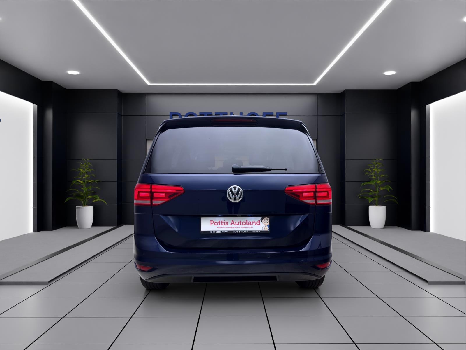 Volkswagen Touran 1.5 TSI HIGHLINE AHK KAMERA PDC NAVI