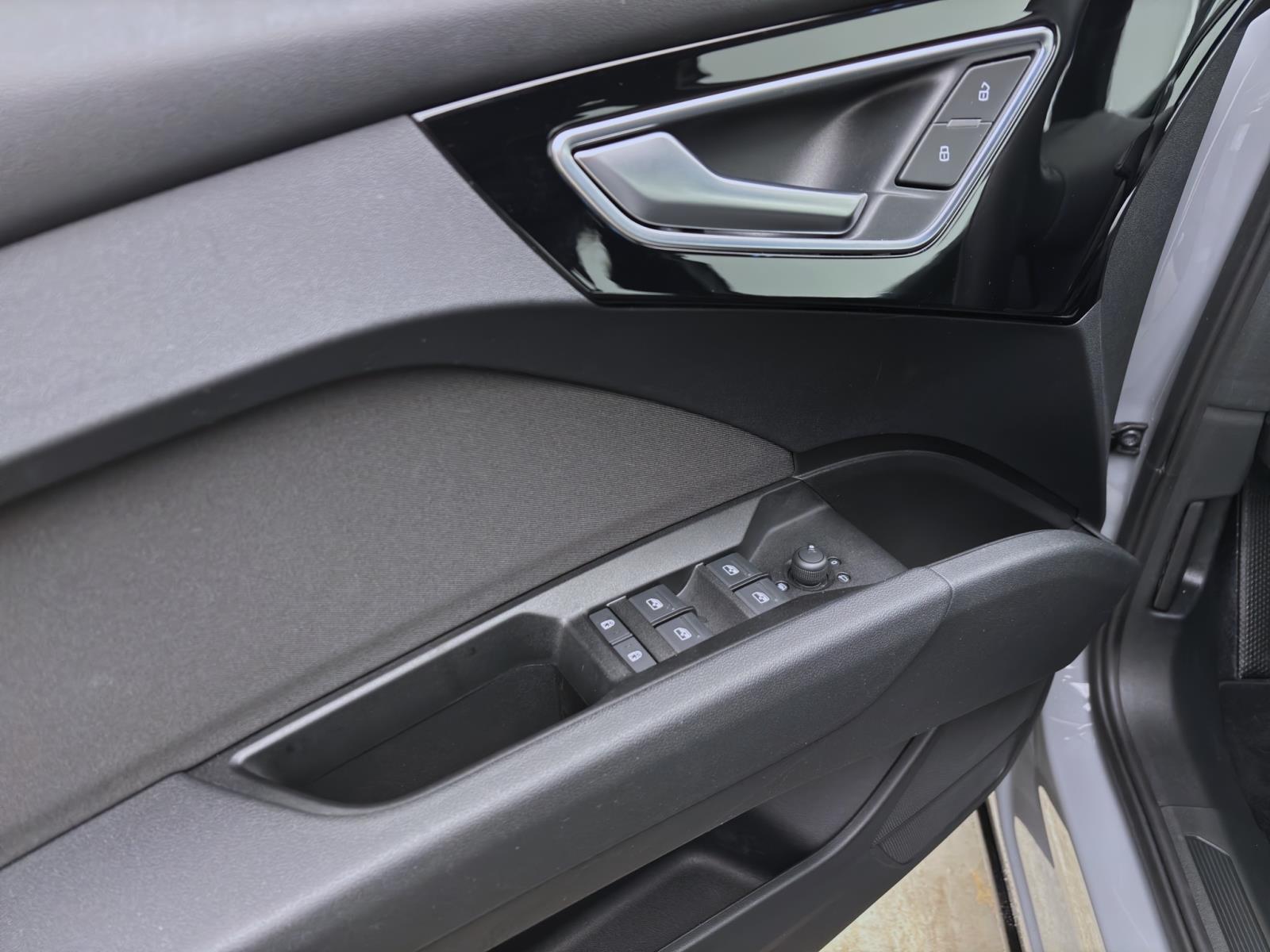 Audi Q4 e-tron 35 LED GRA PDC LM19 KLIMA