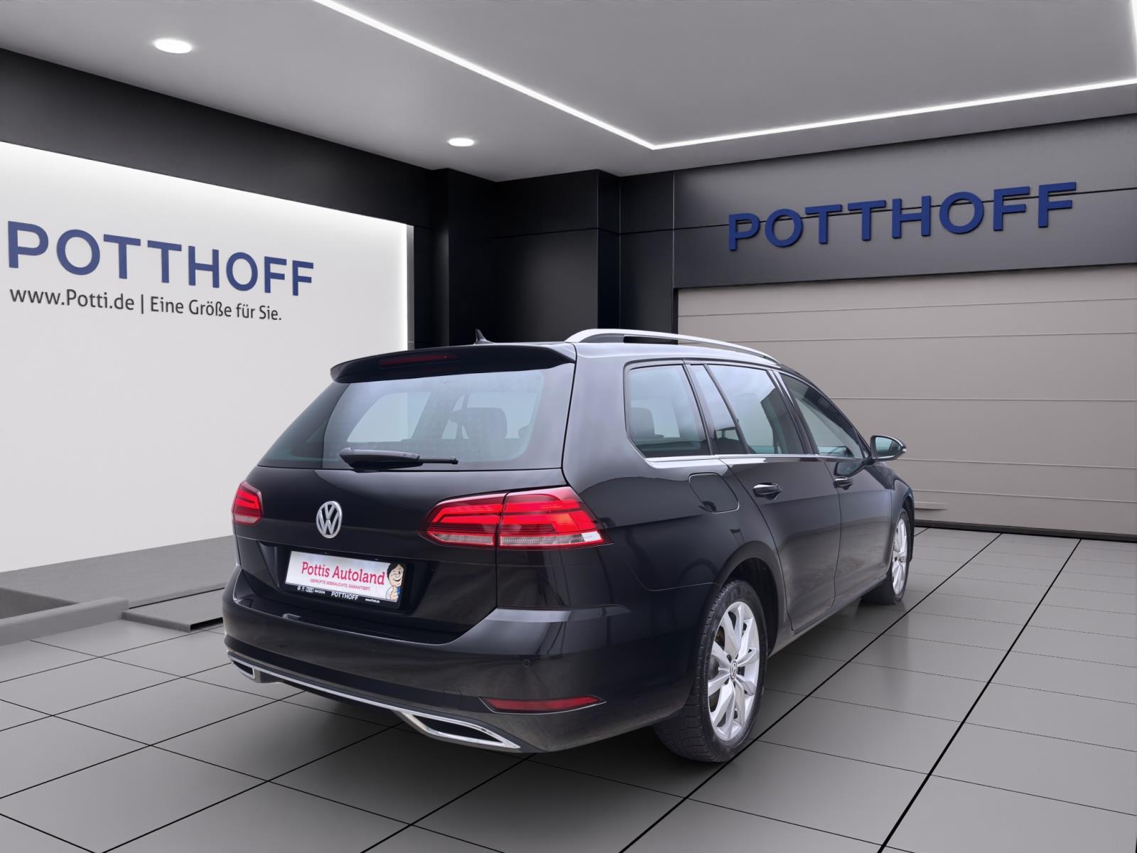 Volkswagen Golf Variant 1.5 TSI DSG HIGHLINE ACC NAVI LED PDC
