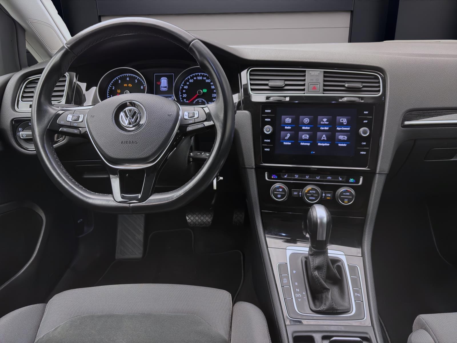 Volkswagen Golf Variant 1.5 TSI DSG HIGHLINE ACC NAVI LED PDC