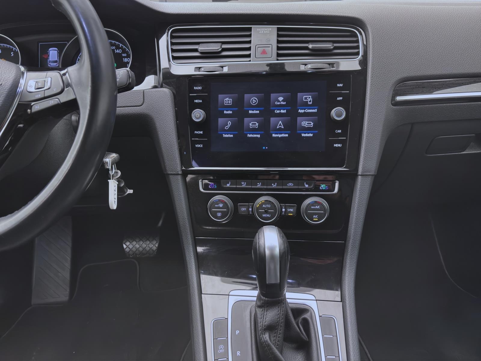 Volkswagen Golf Variant 1.5 TSI DSG HIGHLINE ACC NAVI LED PDC