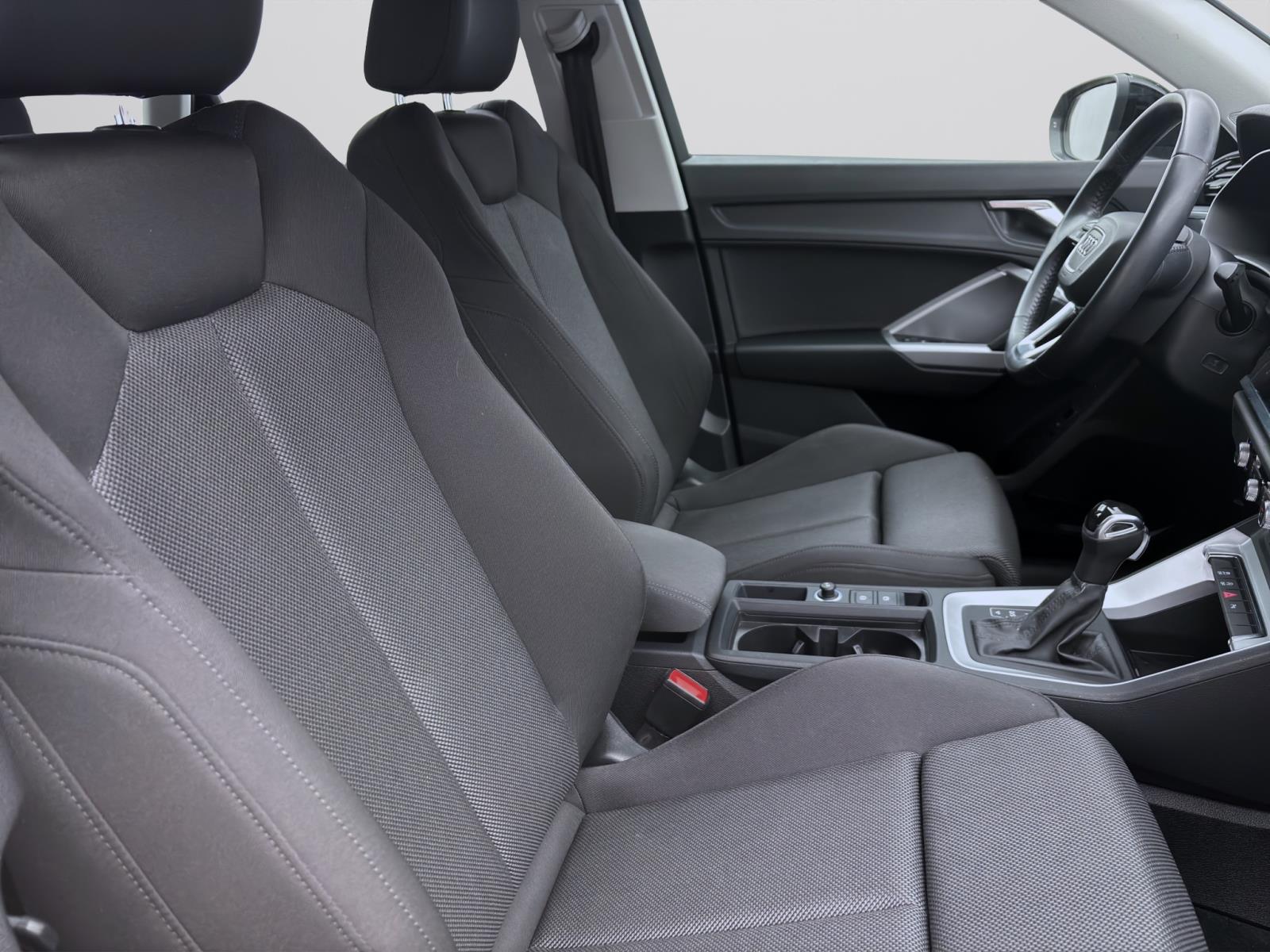 Audi Q3 40 TFSI Q ADVANCED NAVI+ MATRIX KAMERA SITZHZG