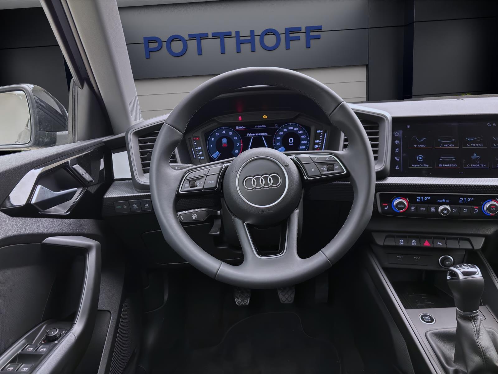Audi A1 Sportback 25 TFSI LM17 SITZHZG PDC DAB+