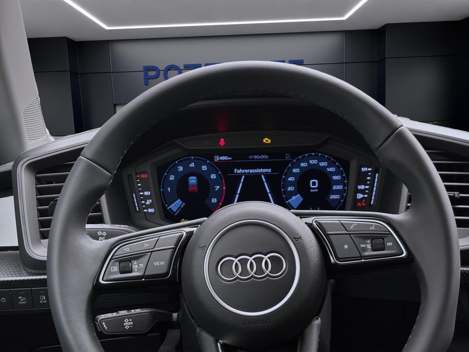 Audi A1 Sportback 25 TFSI LM17 SITZHZG PDC DAB+