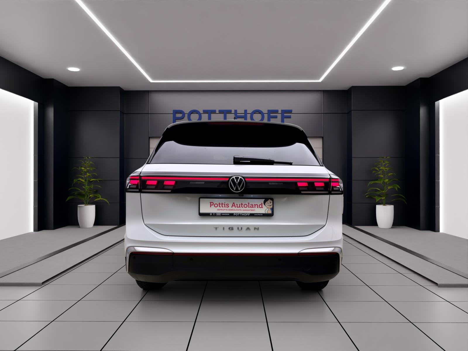 Volkswagen Tiguan 2.0 TDI DSG ELEGANCE MATRIX NAVI AHK D.COCKPIT