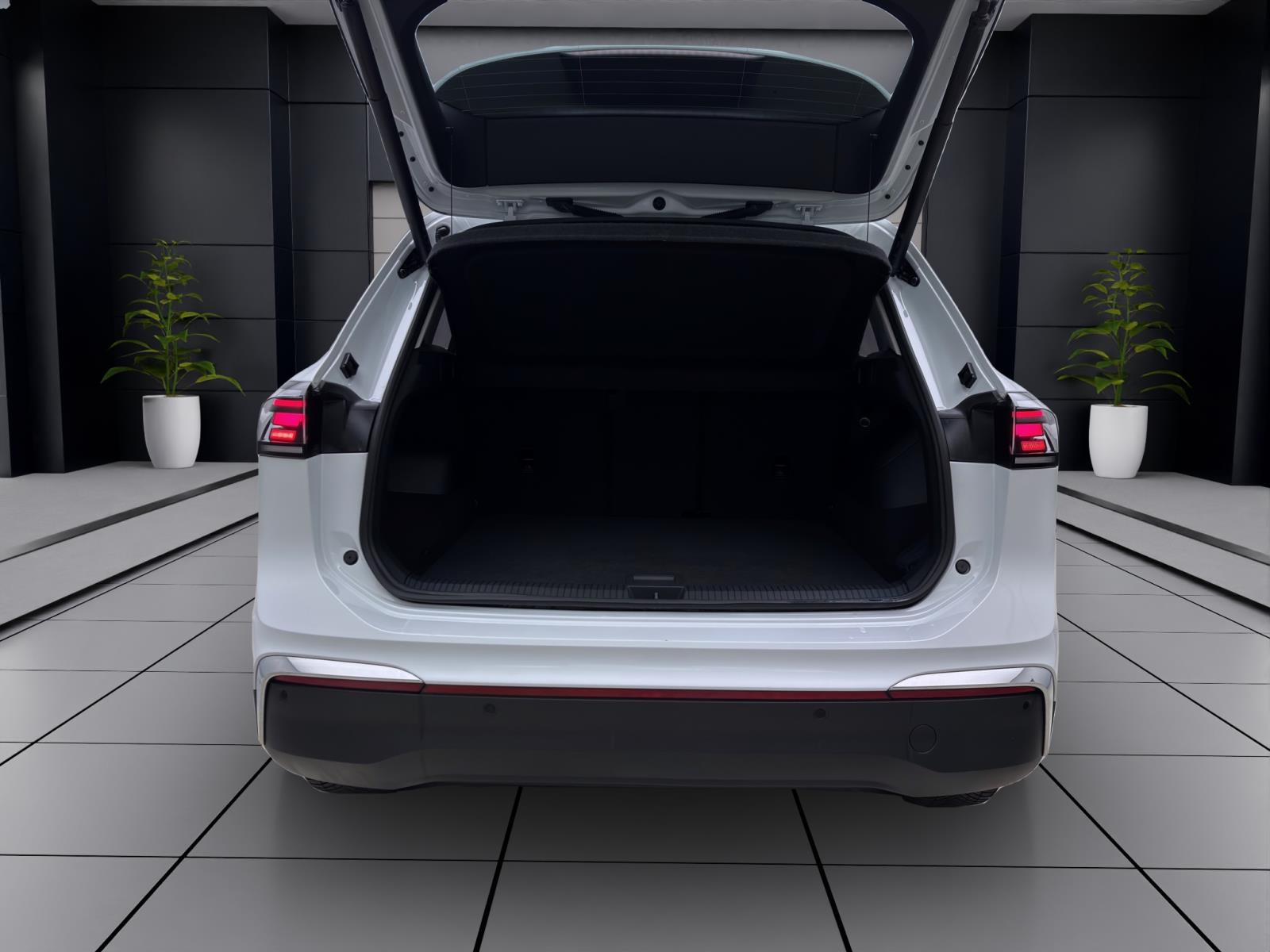 Volkswagen Tiguan 2.0 TDI DSG ELEGANCE MATRIX NAVI AHK D.COCKPIT
