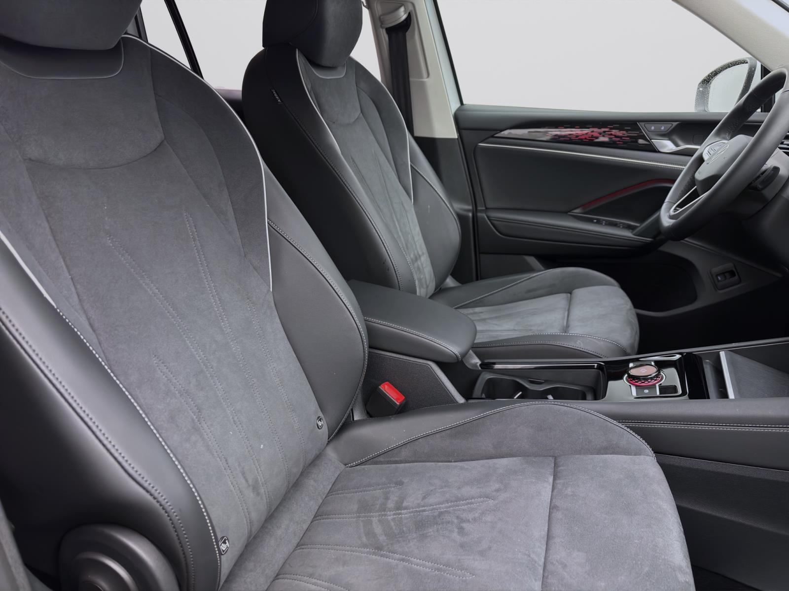 Volkswagen Tiguan 2.0 TDI DSG ELEGANCE MATRIX NAVI AHK D.COCKPIT