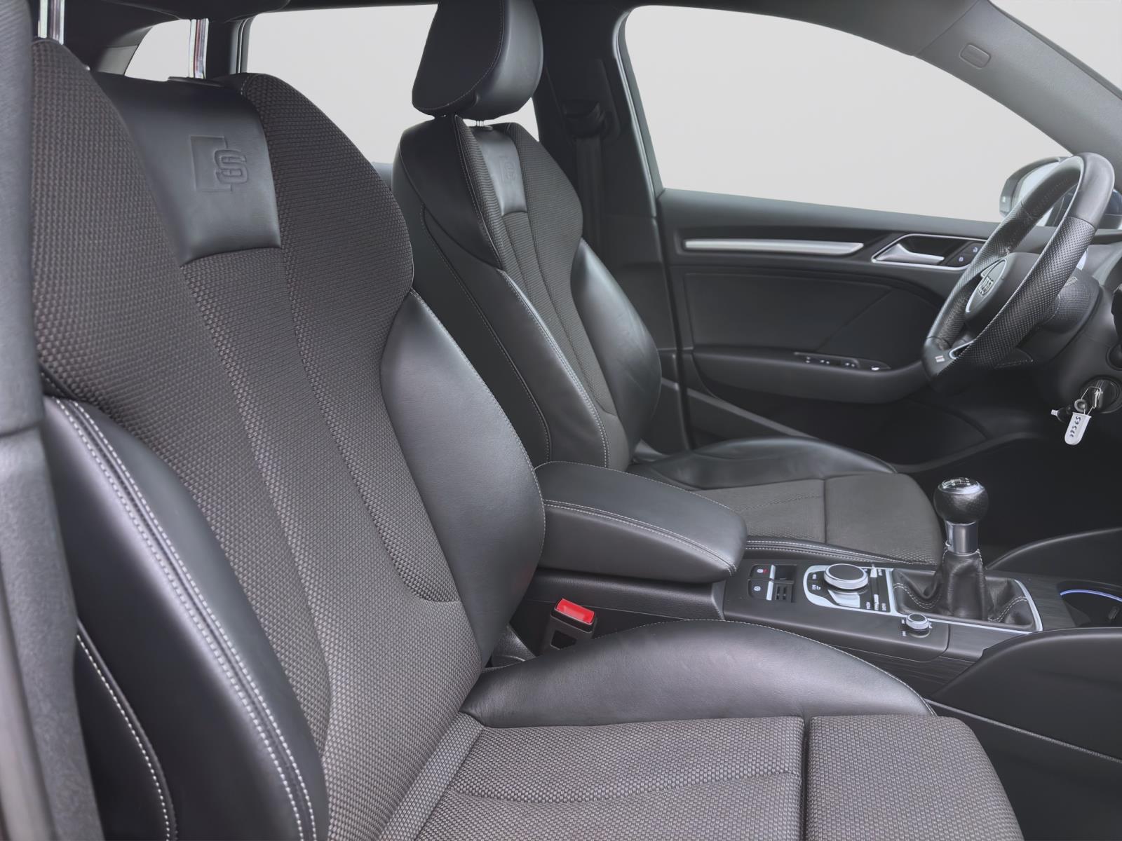 Audi A3 Sportback 35 TFSI S LINE NAVI LED SITZHZG GRA