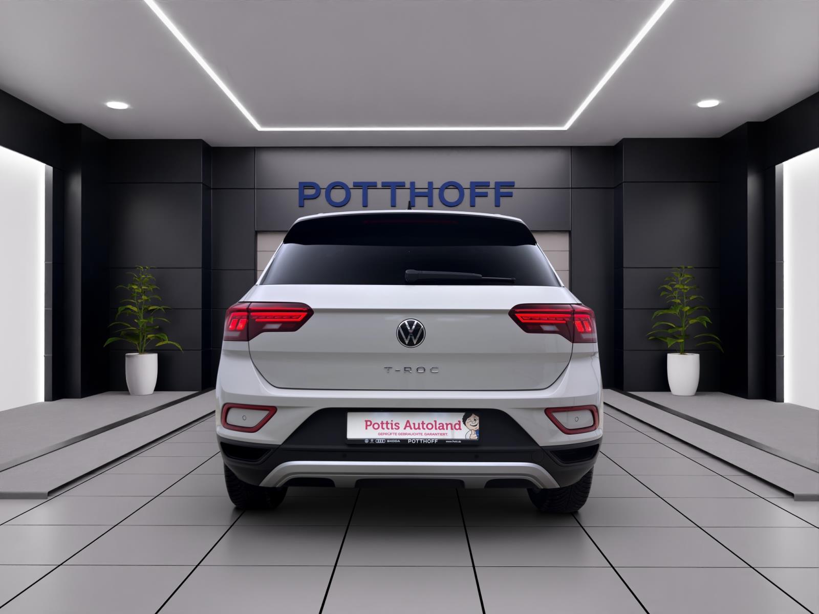 Volkswagen T-Roc 1.5 TSI DSG LIFE PDC LED NAVI AHK