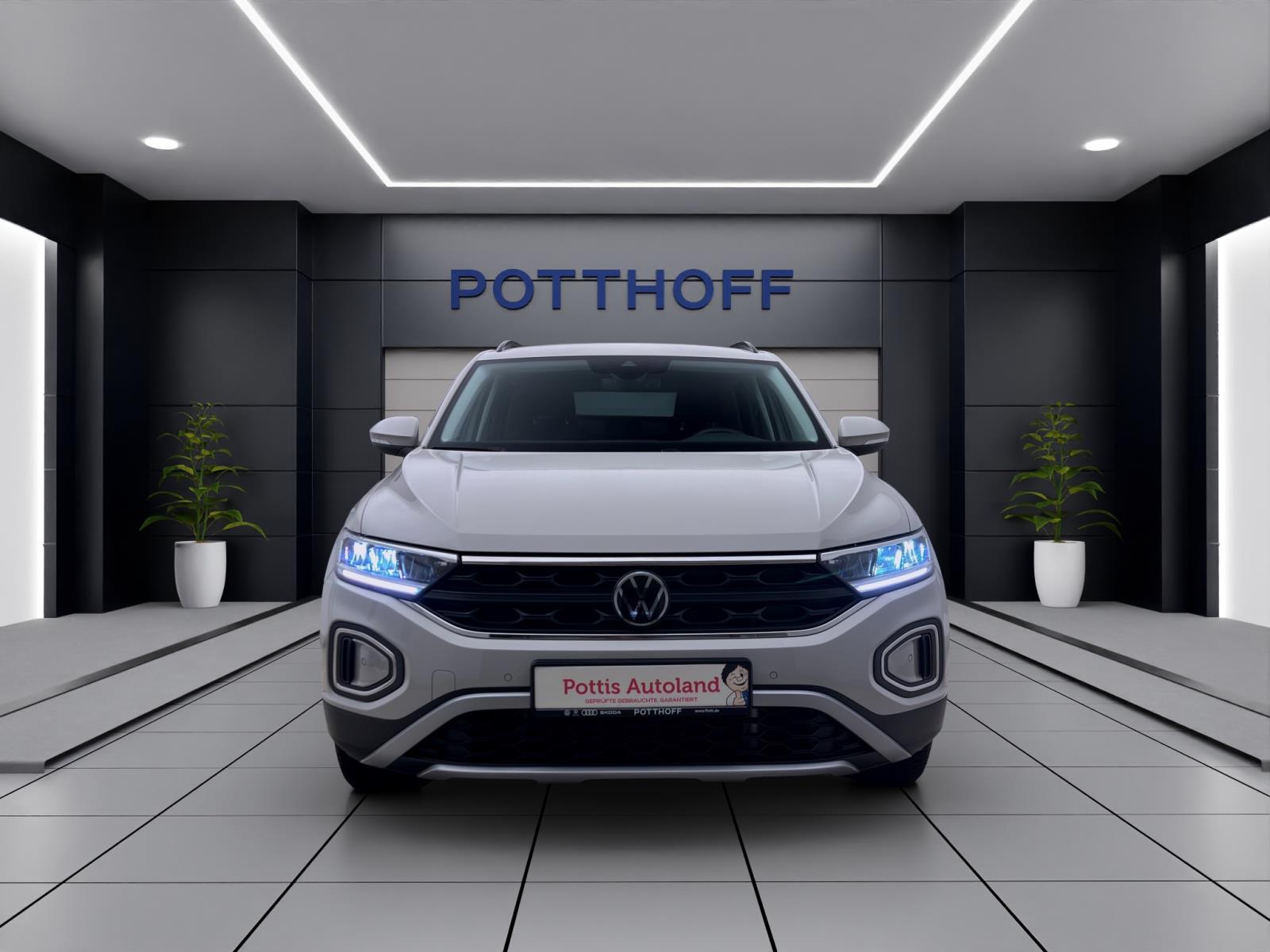 Volkswagen T-Roc 1.5 TSI DSG LIFE PDC LED NAVI AHK