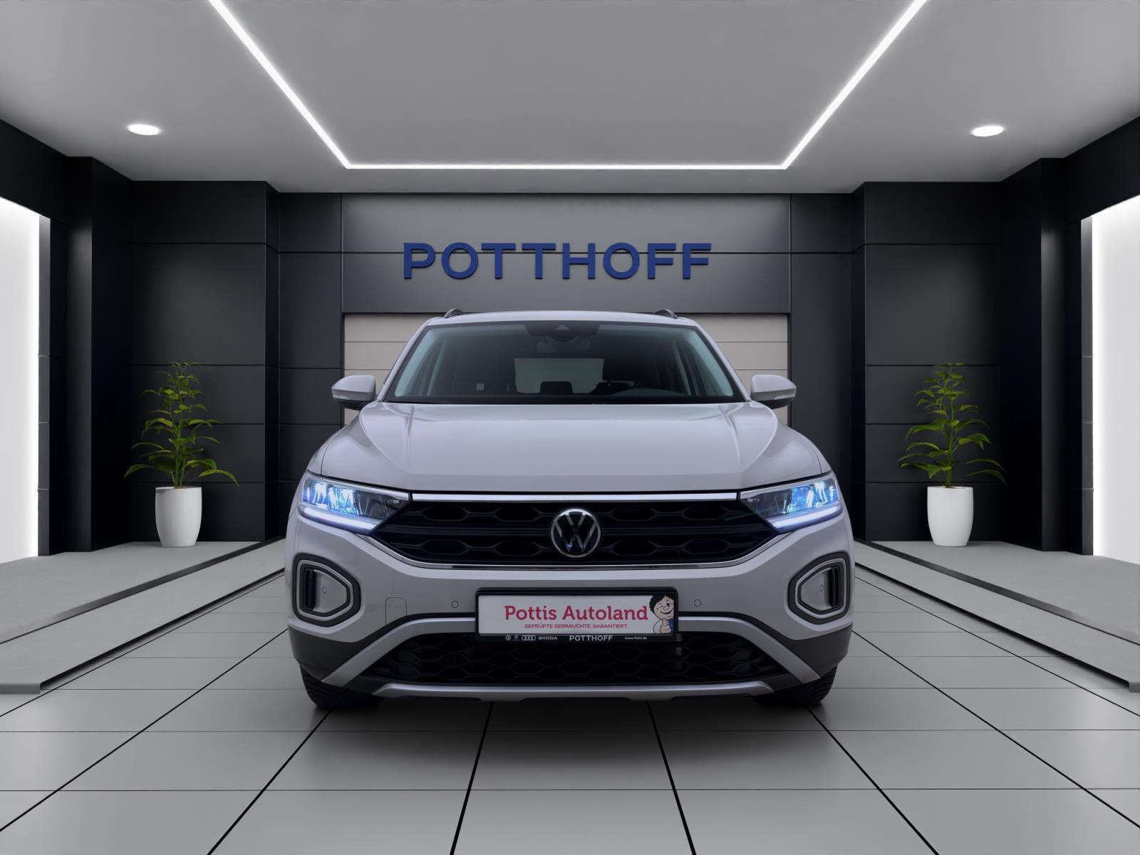 Volkswagen T-Roc 1.5 TSI DSG LIFE PDC LED NAVI AHK