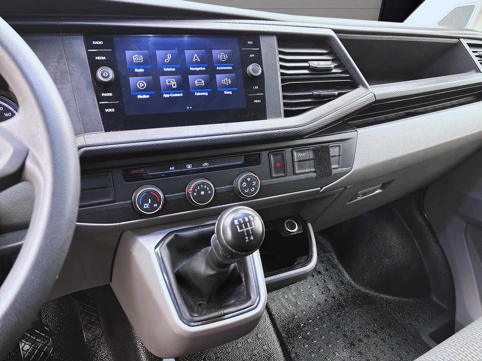 Volkswagen T6.1 Transporter Kombi 2.0 TDI 9-SITZER NAVI KLIMA PDC